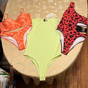 Set of swimsuits and bodysuit Size L